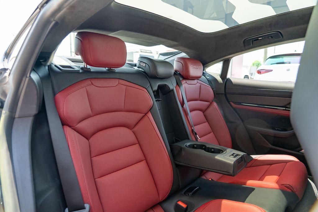 2023 Porsche Taycan