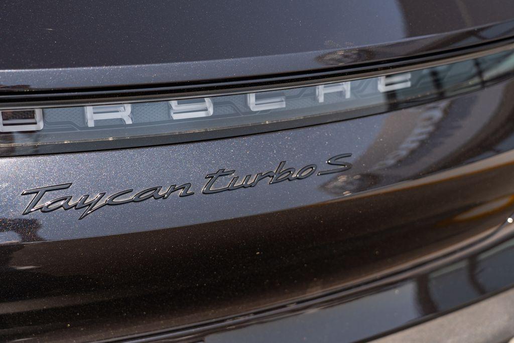 2023 Porsche Taycan