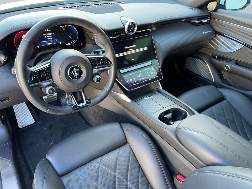 2024 MASERATI GRANTURISMO