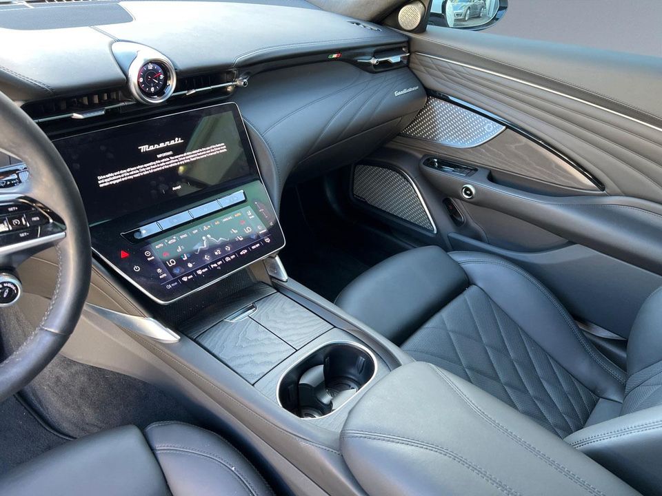 2024 MASERATI GRANTURISMO