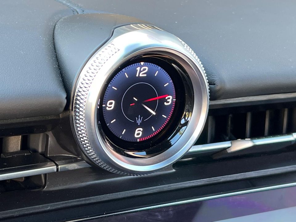 2024 MASERATI GRANTURISMO