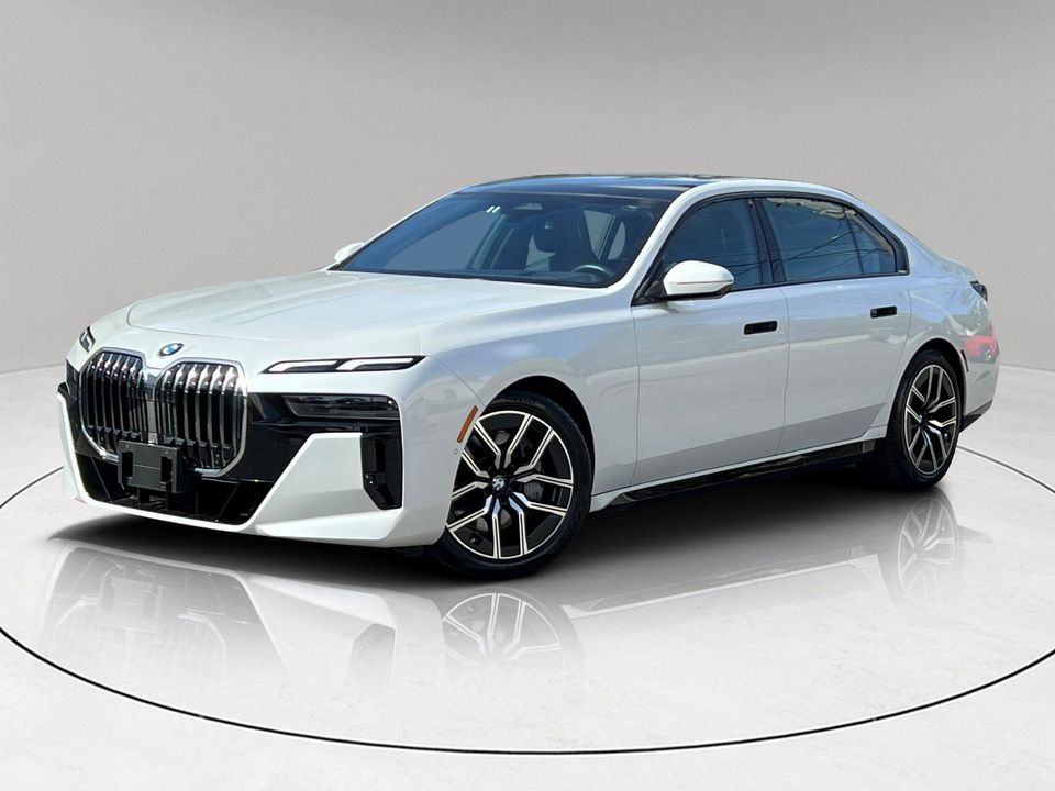 2024 BMW 740