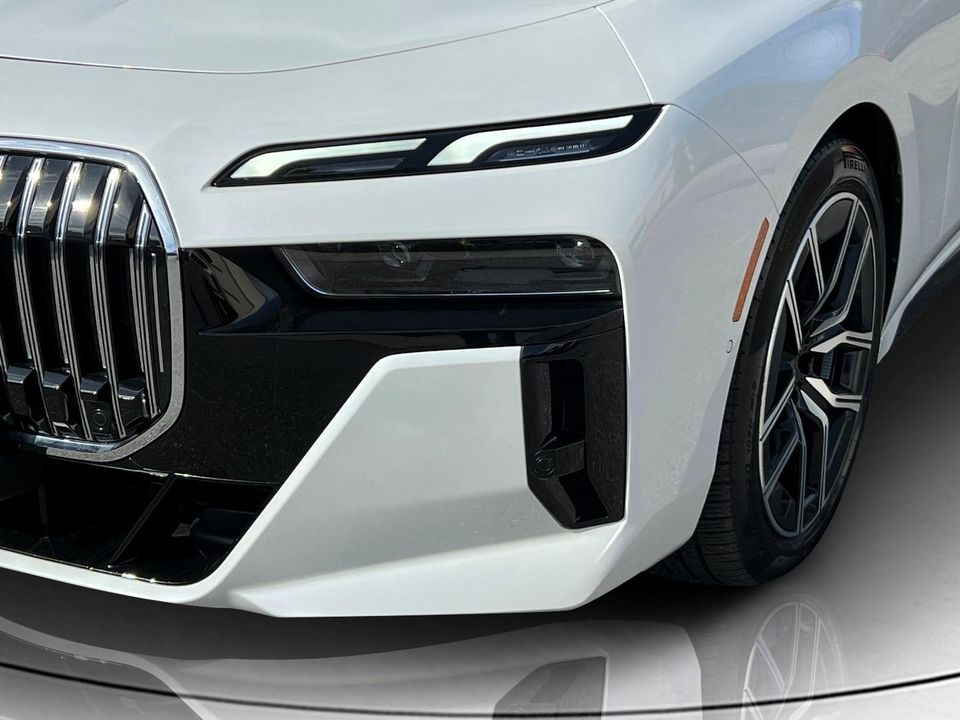 2024 BMW 740