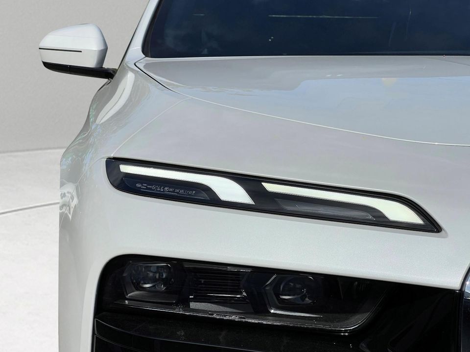 2024 BMW 740