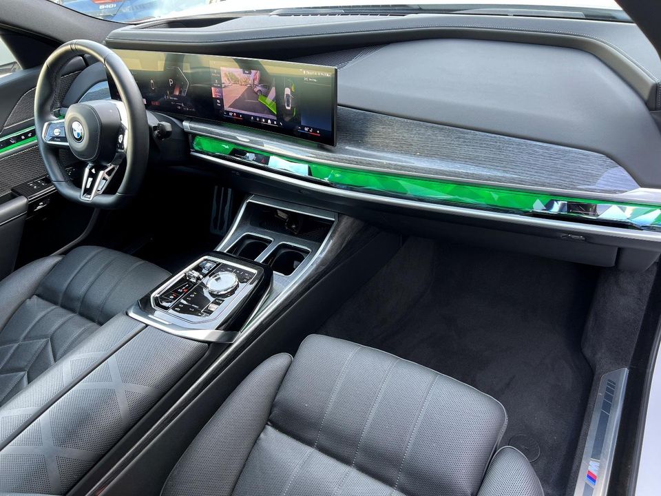2024 BMW 740