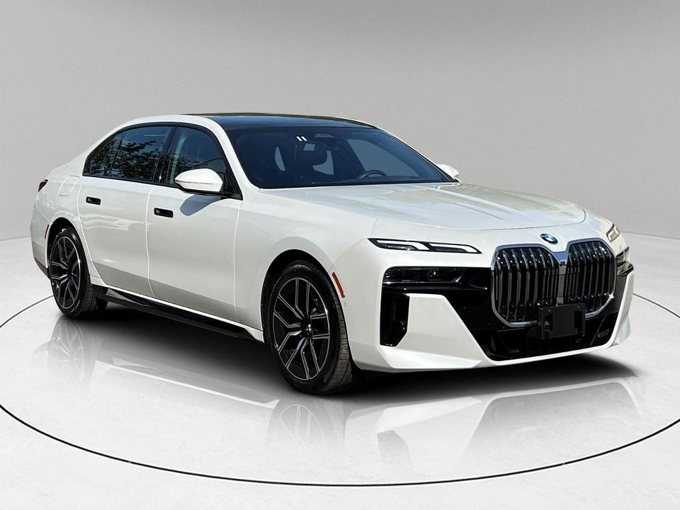2024 BMW 740