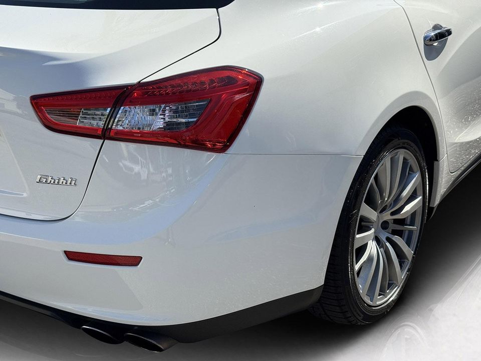2016 MASERATI GHIBLI