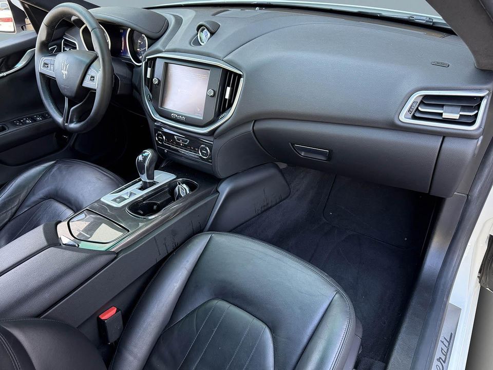 2016 MASERATI GHIBLI