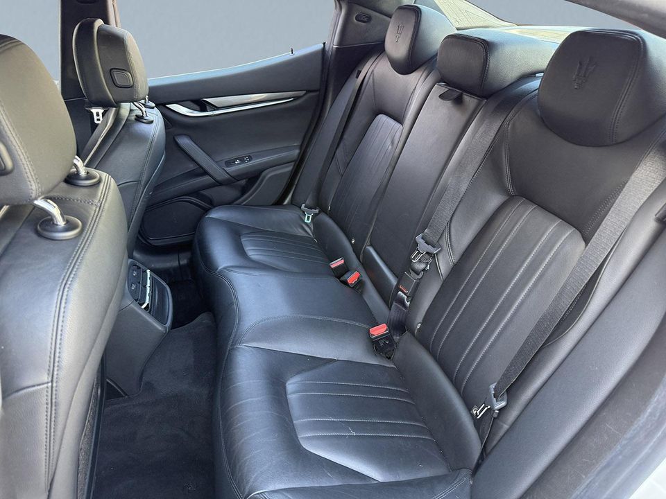 2016 MASERATI GHIBLI
