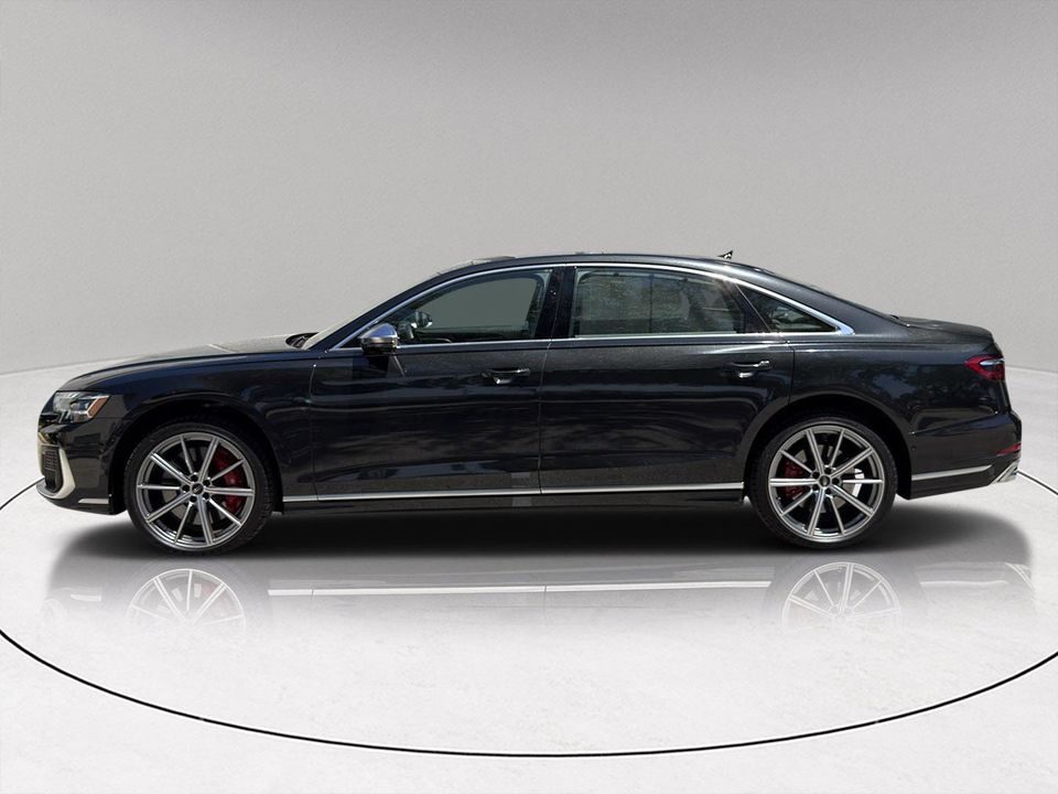 2023 AUDI S8