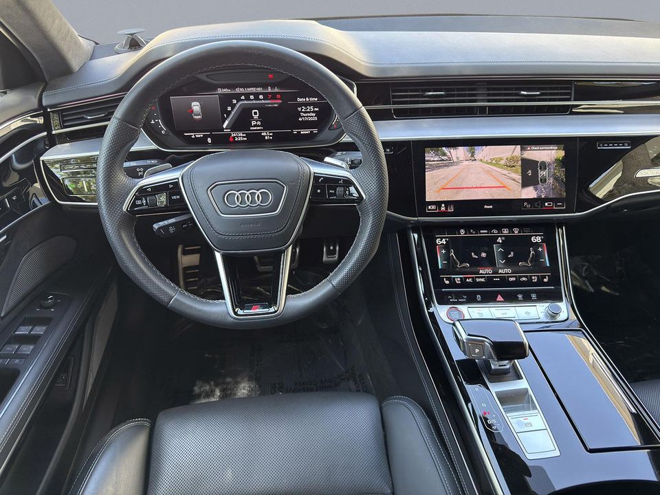 2023 AUDI S8