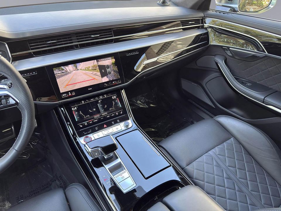 2023 AUDI S8