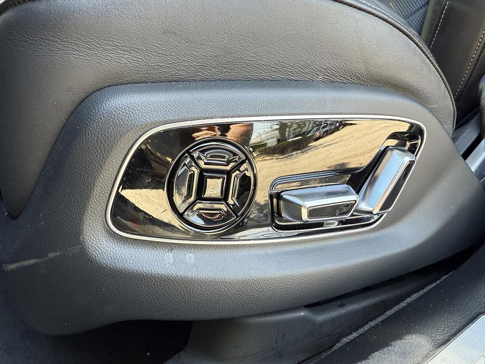 2023 AUDI S8