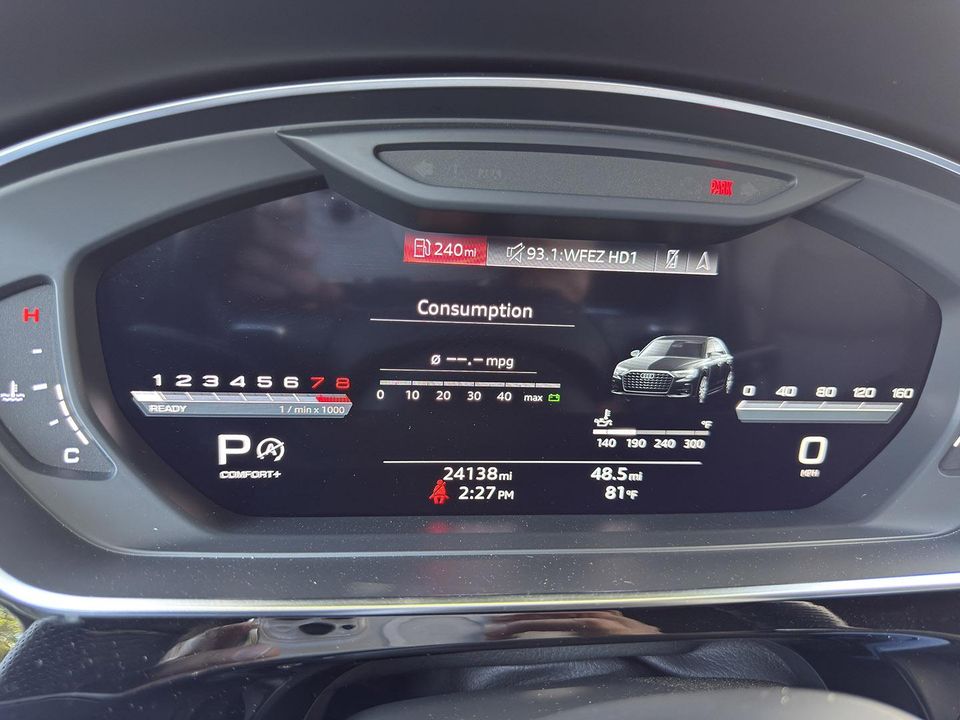 2023 AUDI S8