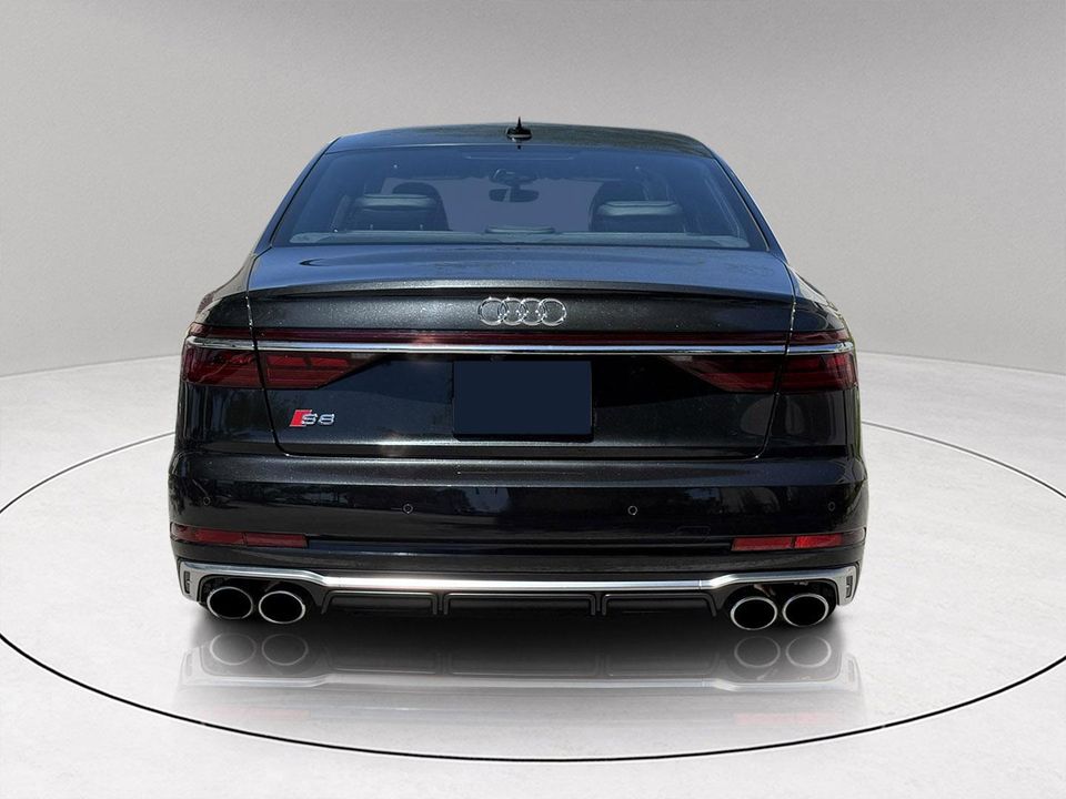 2023 AUDI S8