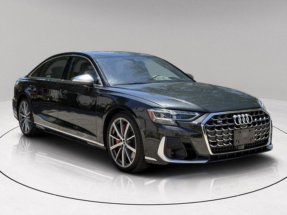 2023 AUDI S8