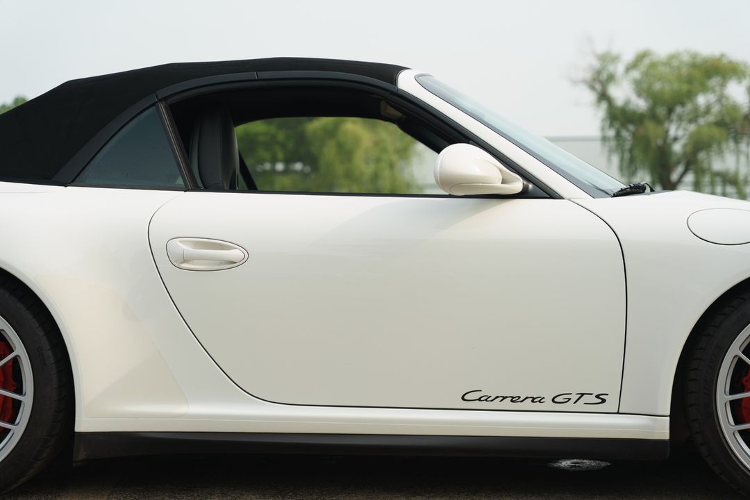2012 PORSCHE 911