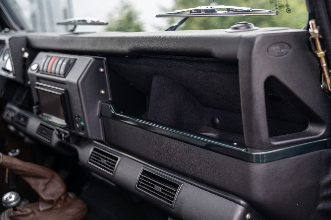 1992 LAND ROVER DEFENDER