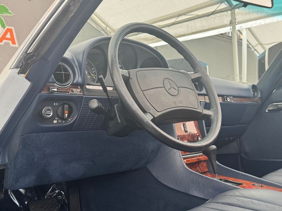 1988 Mercedes-Benz 560-Class