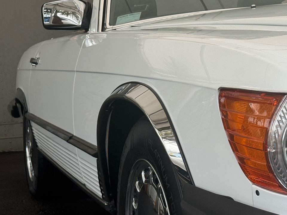 1988 Mercedes-Benz 560-Class