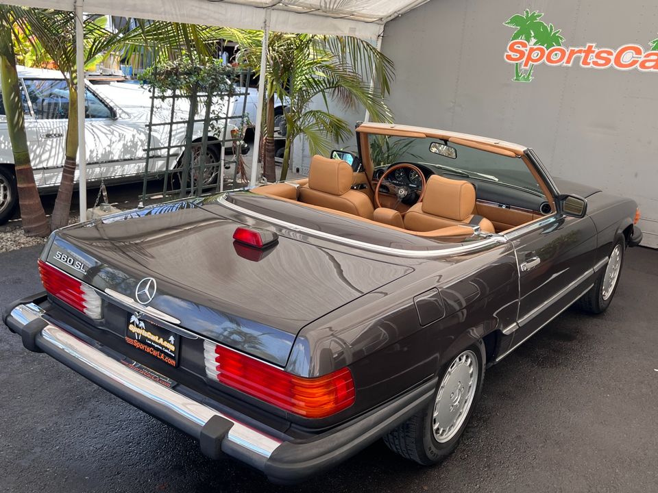 1987 Mercedes-Benz 560-Class