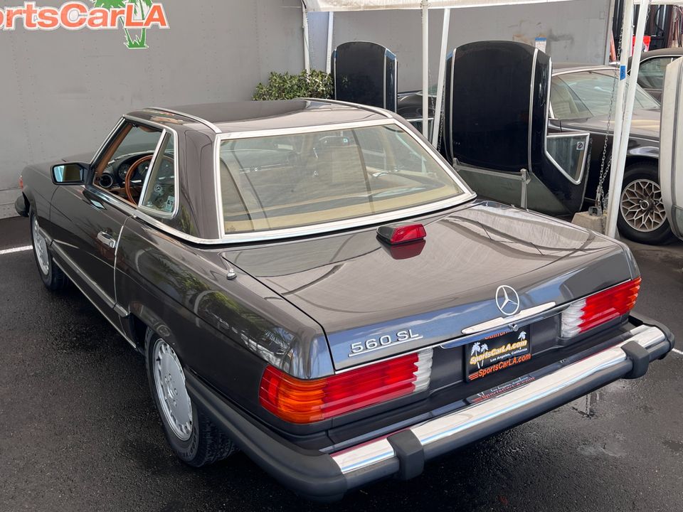 1987 Mercedes-Benz 560-Class