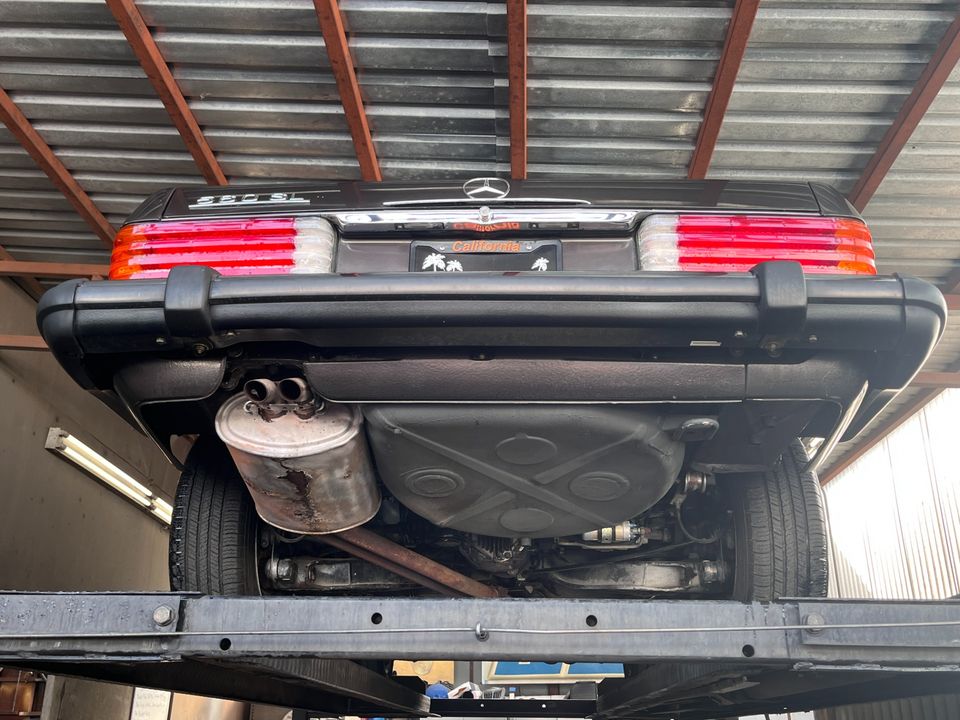 1987 Mercedes-Benz 560-Class
