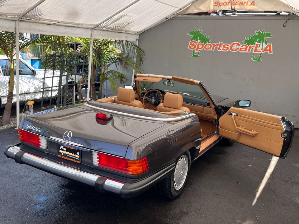 1987 Mercedes-Benz 560-Class