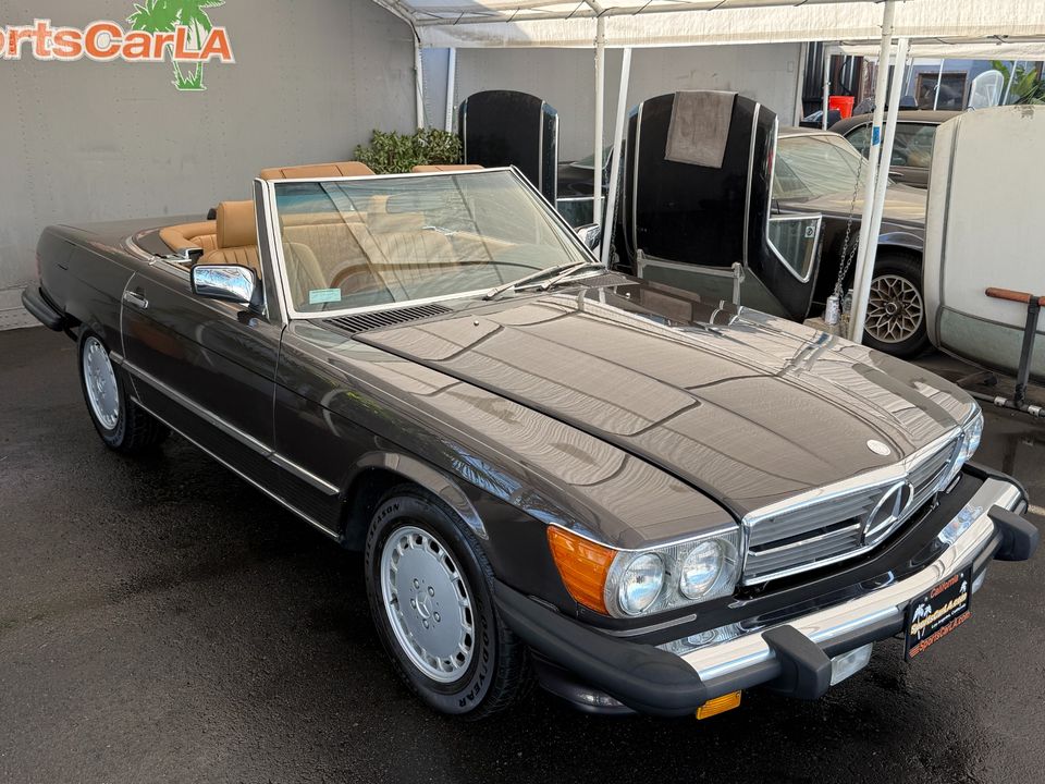 1987 Mercedes-Benz 560-Class