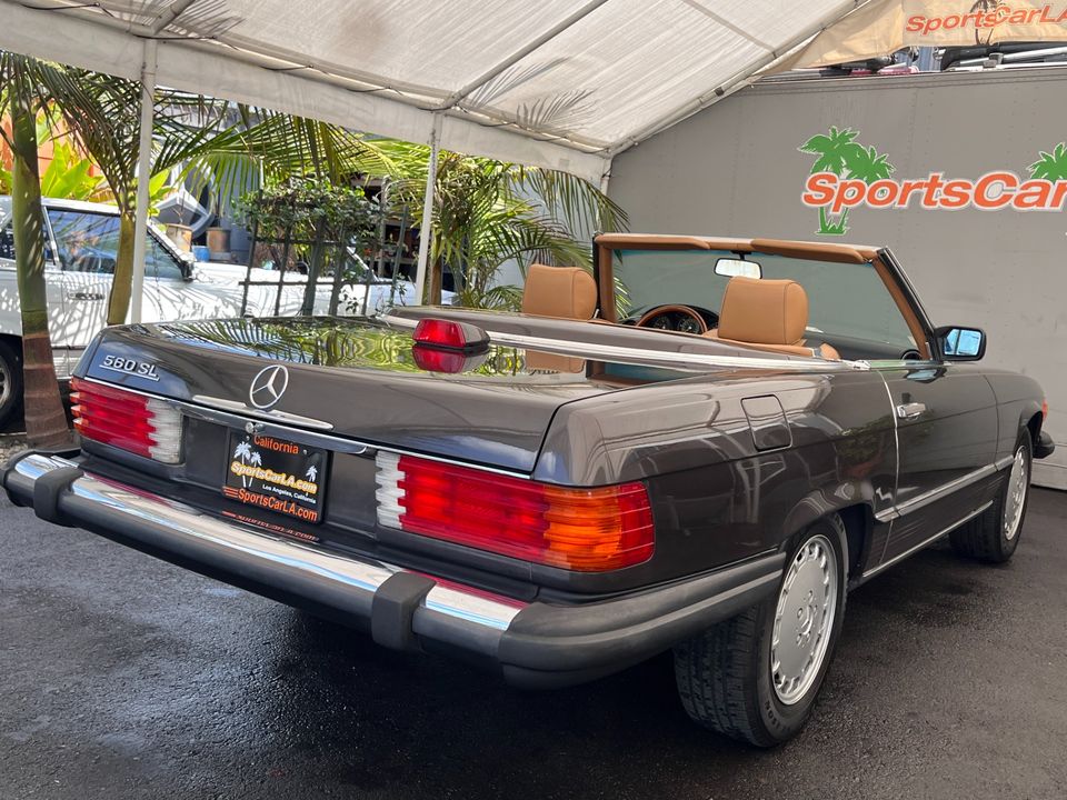 1987 Mercedes-Benz 560-Class