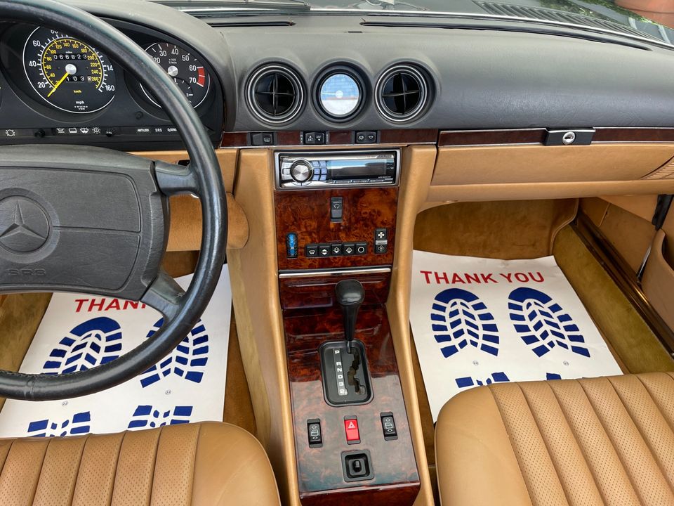1986 Mercedes-Benz 560-Class