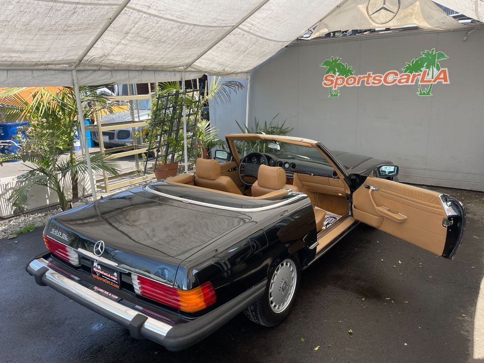1986 Mercedes-Benz 560-Class