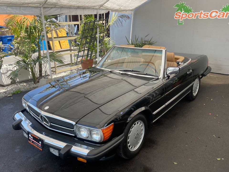1986 Mercedes-Benz 560-Class