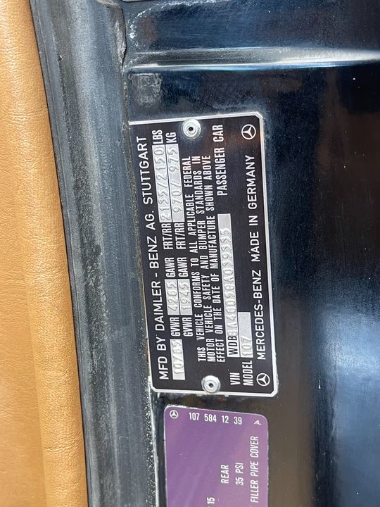 1986 Mercedes-Benz 560-Class