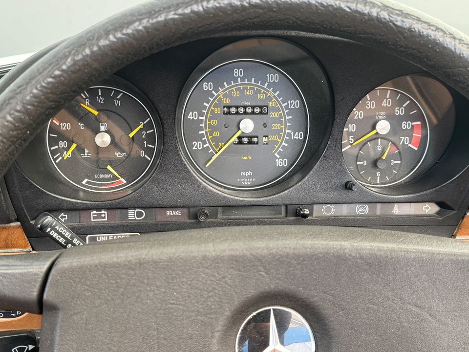 1984 Mercedes-Benz 500SL