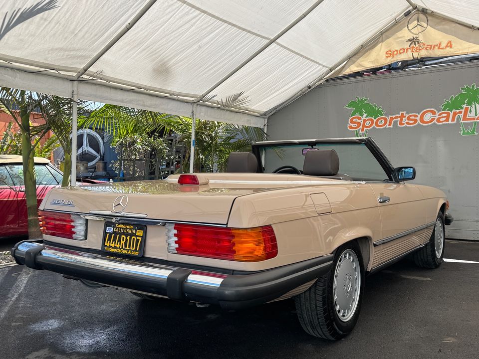 1986 Mercedes-Benz 560-Class