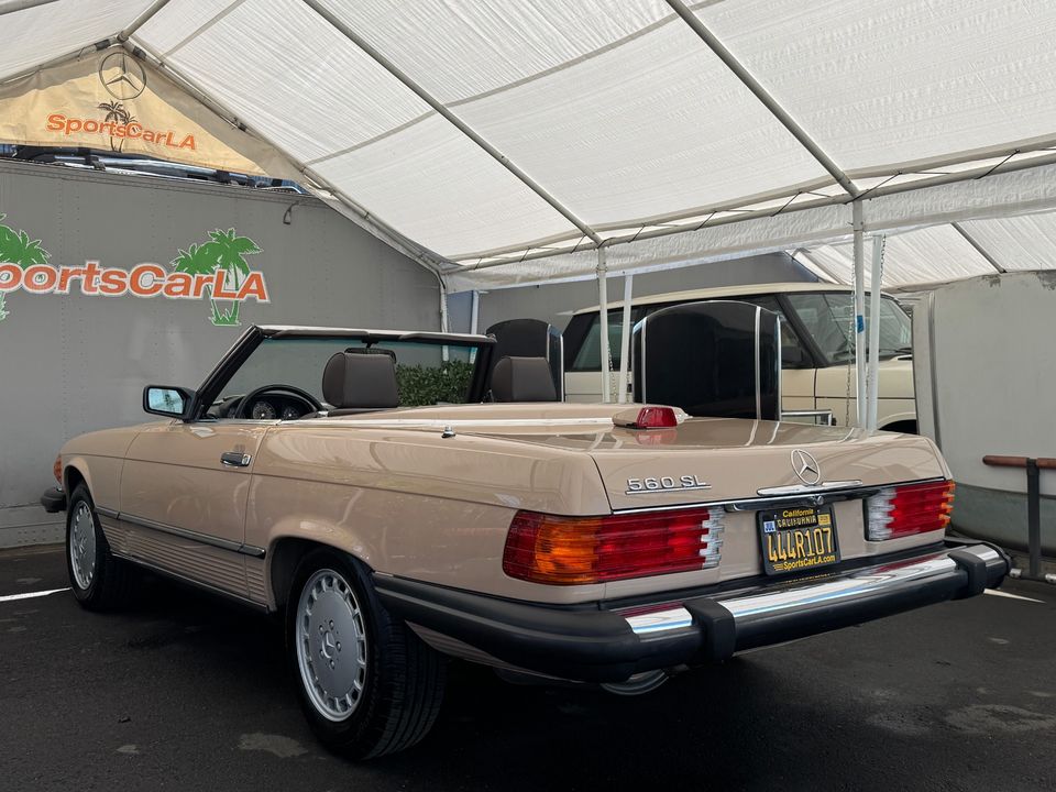 1986 Mercedes-Benz 560-Class