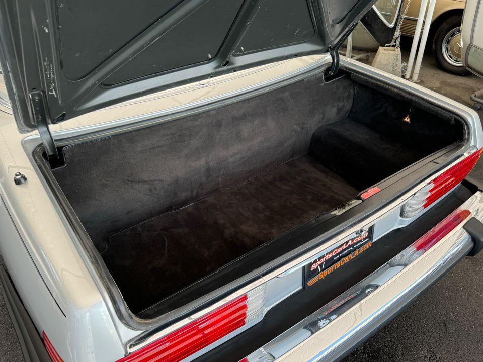 1987 Mercedes-Benz 560 Class