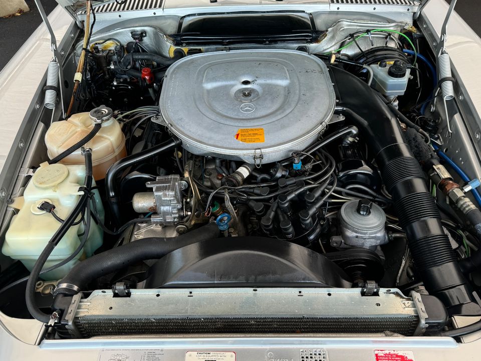 1987 Mercedes-Benz 560 Class