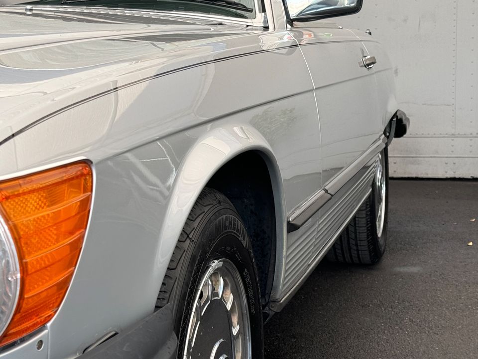 1987 Mercedes-Benz 560 Class