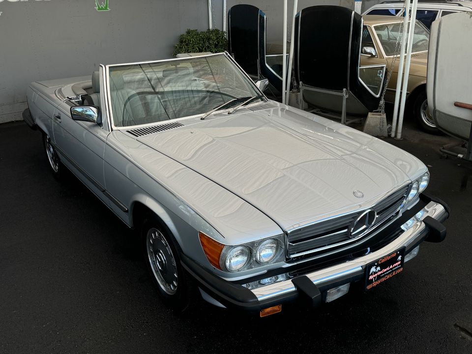 1987 Mercedes-Benz 560 Class