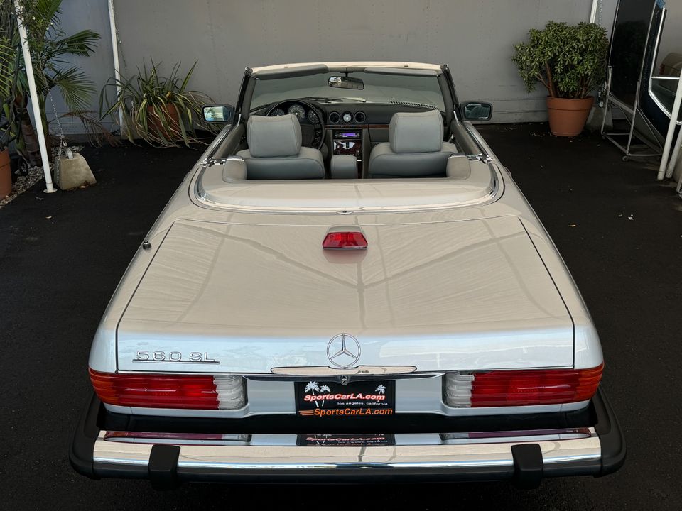 1987 Mercedes-Benz 560 Class