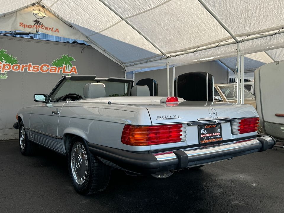1987 Mercedes-Benz 560 Class