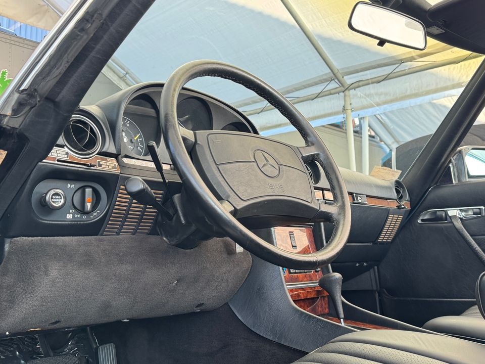 1989 Mercedes-Benz 560-Class