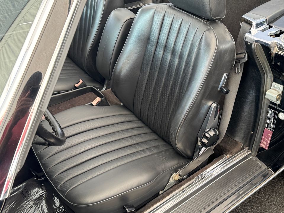 1989 Mercedes-Benz 560-Class