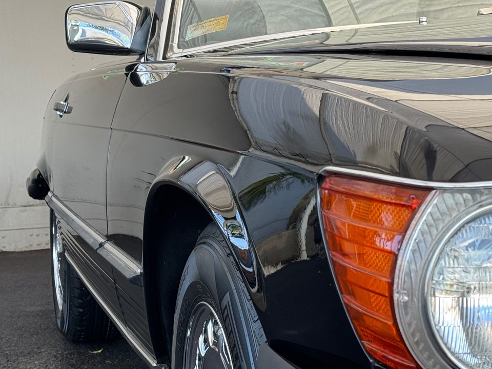 1989 Mercedes-Benz 560-Class