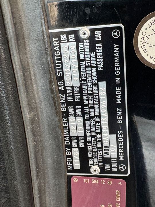 1989 Mercedes-Benz 560-Class