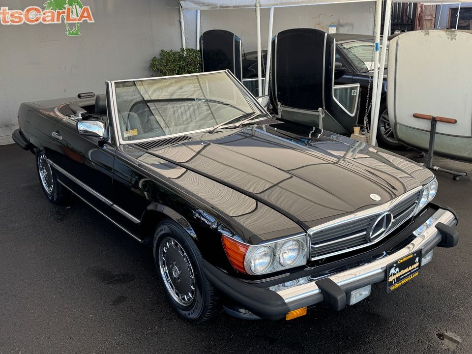 1989 Mercedes-Benz 560-Class