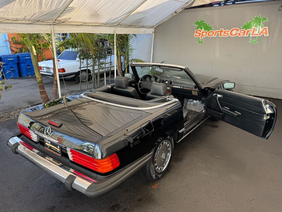 1989 Mercedes-Benz 560-Class