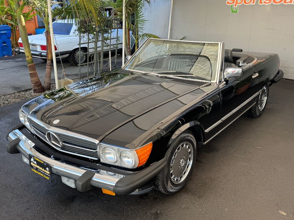 1989 Mercedes-Benz 560-Class